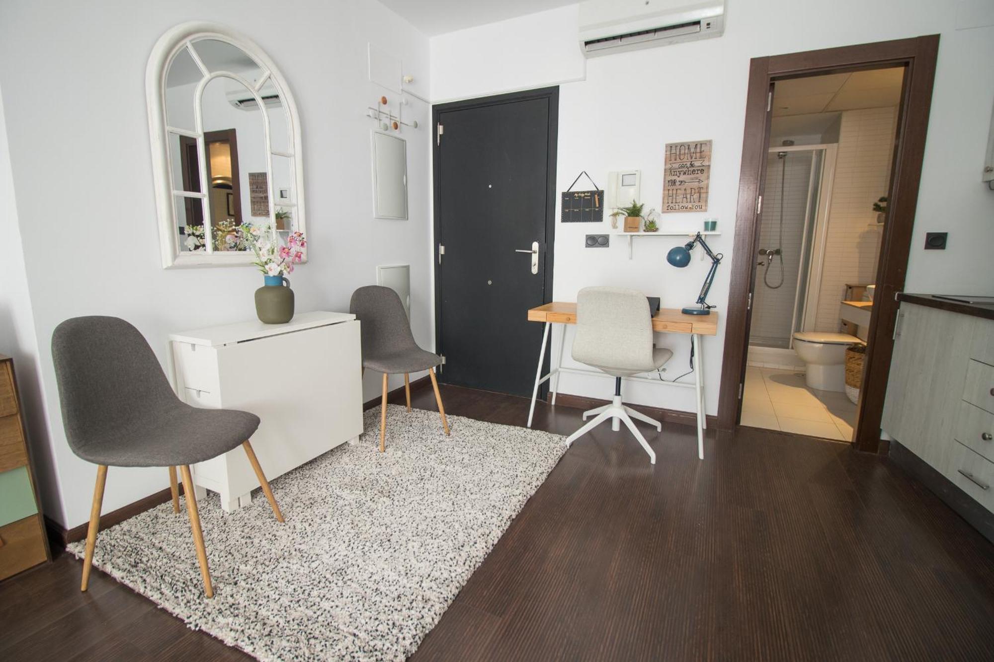 C80 - Rustic Chic Studio Downtown マラガ エクステリア 写真